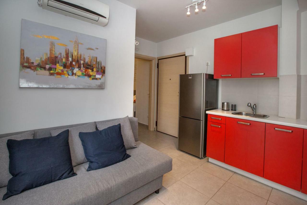 Modern Comfy Apartment Near The Acropolis By Ghh أثينا المظهر الخارجي الصورة